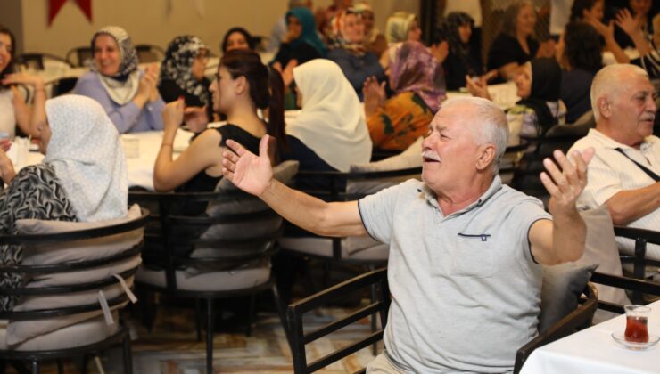 YAŞLILAR FELEKTEN BİR GÜN ÇALDI