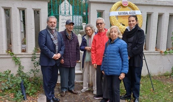 TGC önceki başkanlarından Burhan Felek mezarı başında anıldı