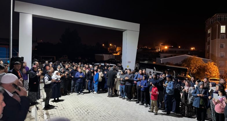 174 Umreci İçin Duygusal Uğurlama Töreni Düzenlendi