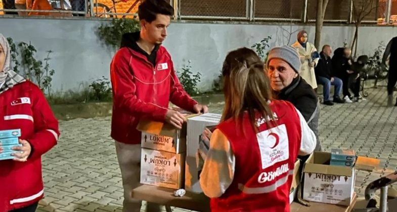 Kızılay Hatay’dan Regaip Kandili’nde Gönüllere Dokunan İkram